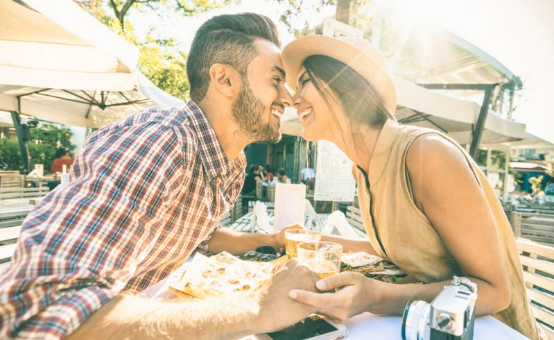 tip-get-first-kiss-easily