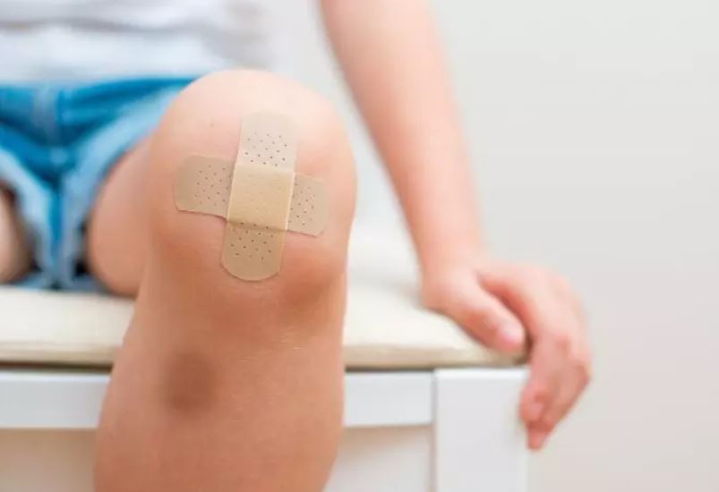 What are the best natural remedies to heal a wound fast